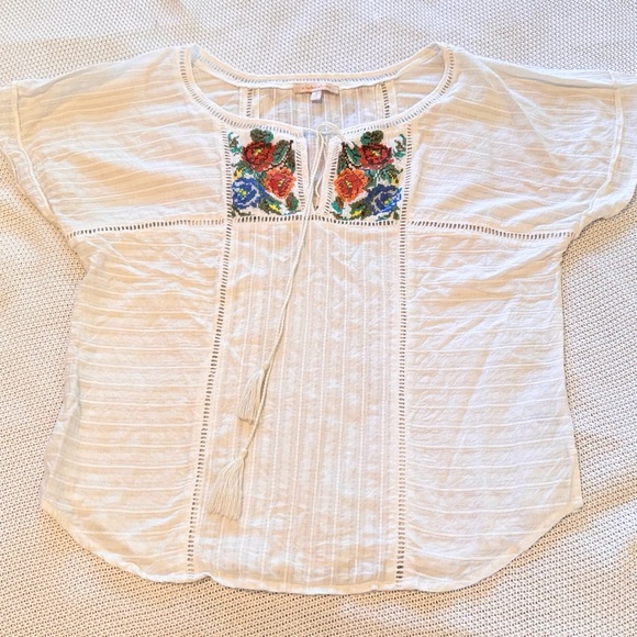 Anthropologie Tops - ANTHROPOLOGIE Under Skies Boho Embroidered White Women's Top w Tassels